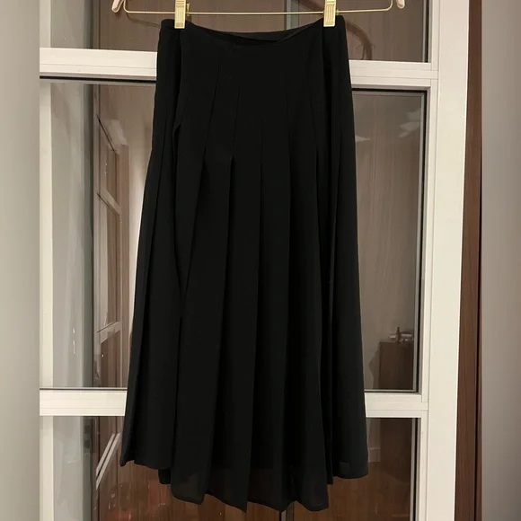 Reiss Pleated Midi Skirt in Black EU 32 US 0 - Picture 2 of 4